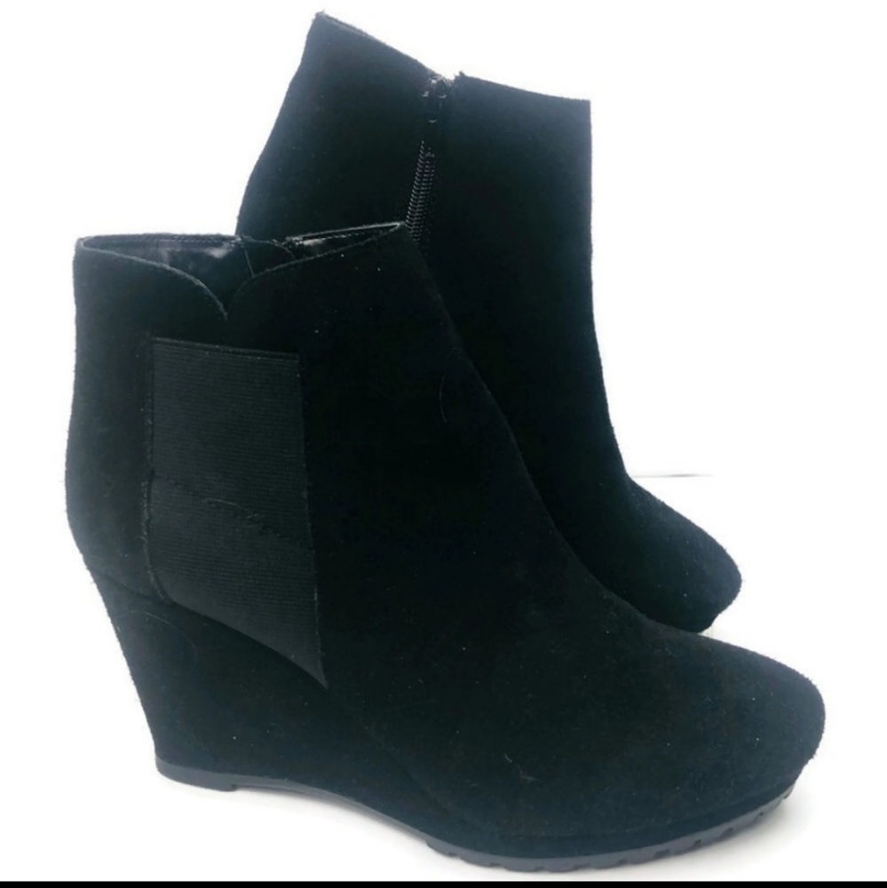 VANELI WOMEN'S WEDGE HEEL BOOTIES BOOTS SUEDE BLACK ANKLE W/ ZIP SIZE 9.5M